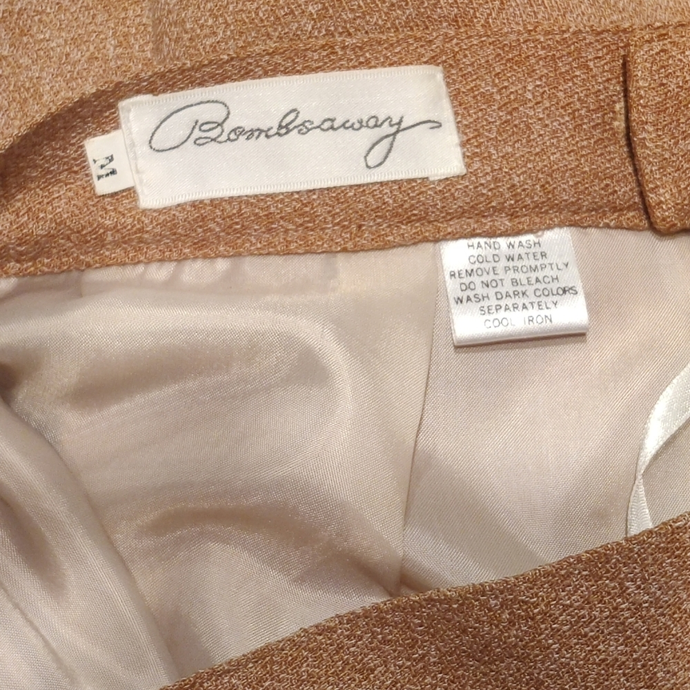 High Waisted Pleated Skirt - Picture 2 of 2